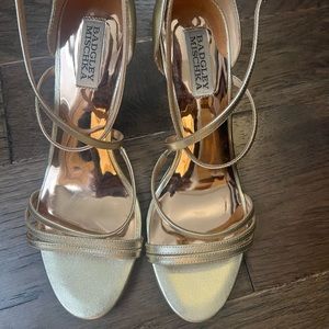 Badgley Mischa gold wedge sandals